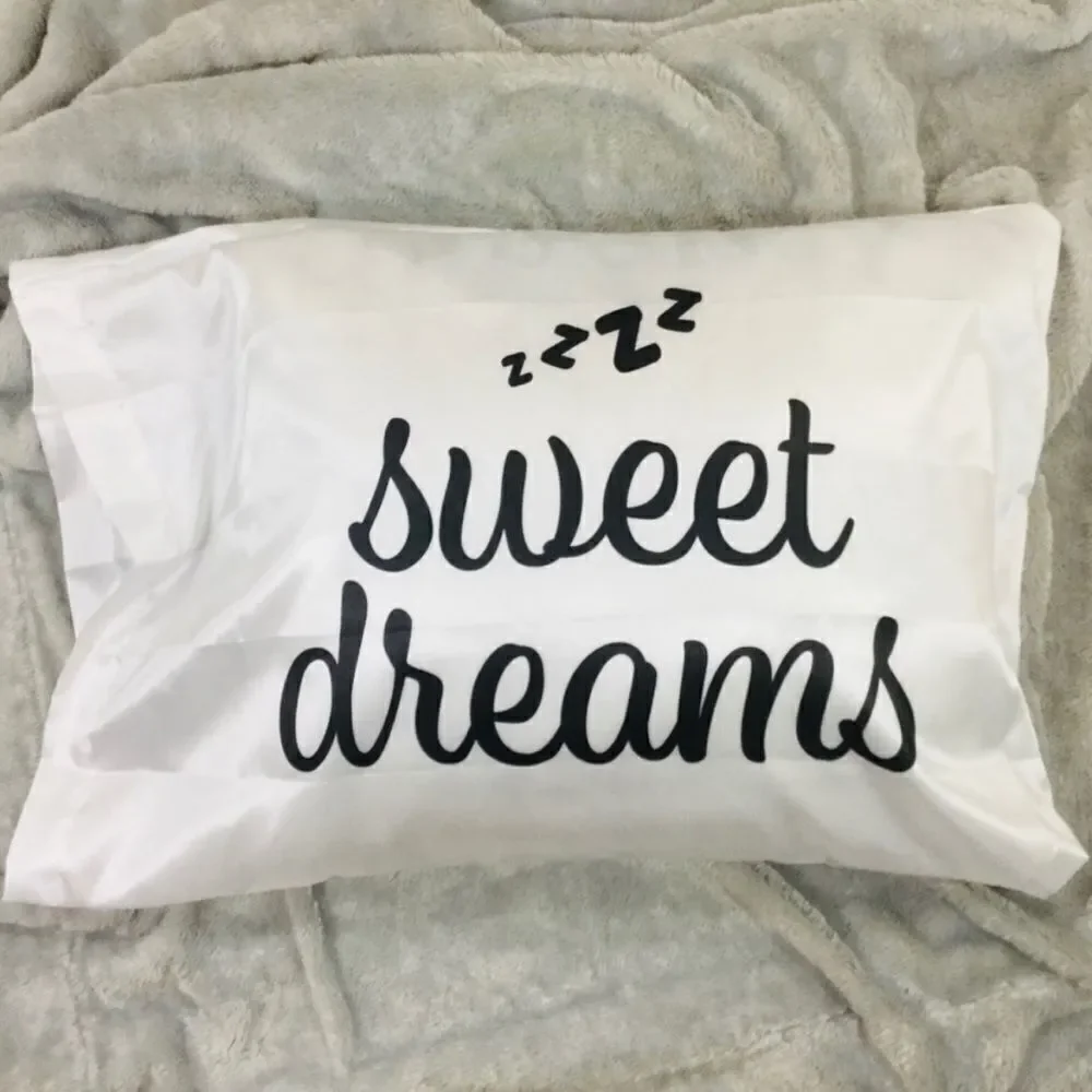 NWT 2  Pc Satin Graphic Sweet dreams Pillow shams cover Pillowcases